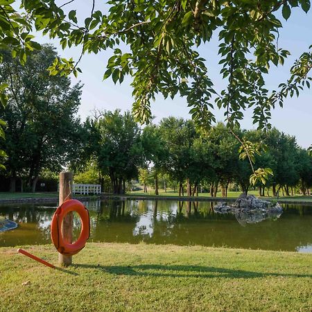 Bed and Breakfast Pannonia Golf & Country Club Alcsutdoboz Exterior foto